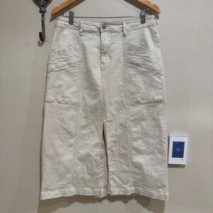 Habitual Ivory Metallic Coated Denim Front Slit Midi Denim Skirt. Size 8/29